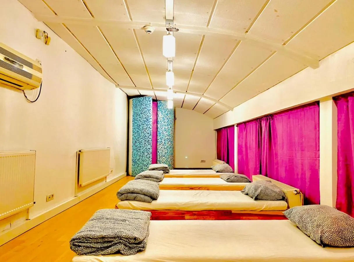 A.G Romana Hostel Bucharest